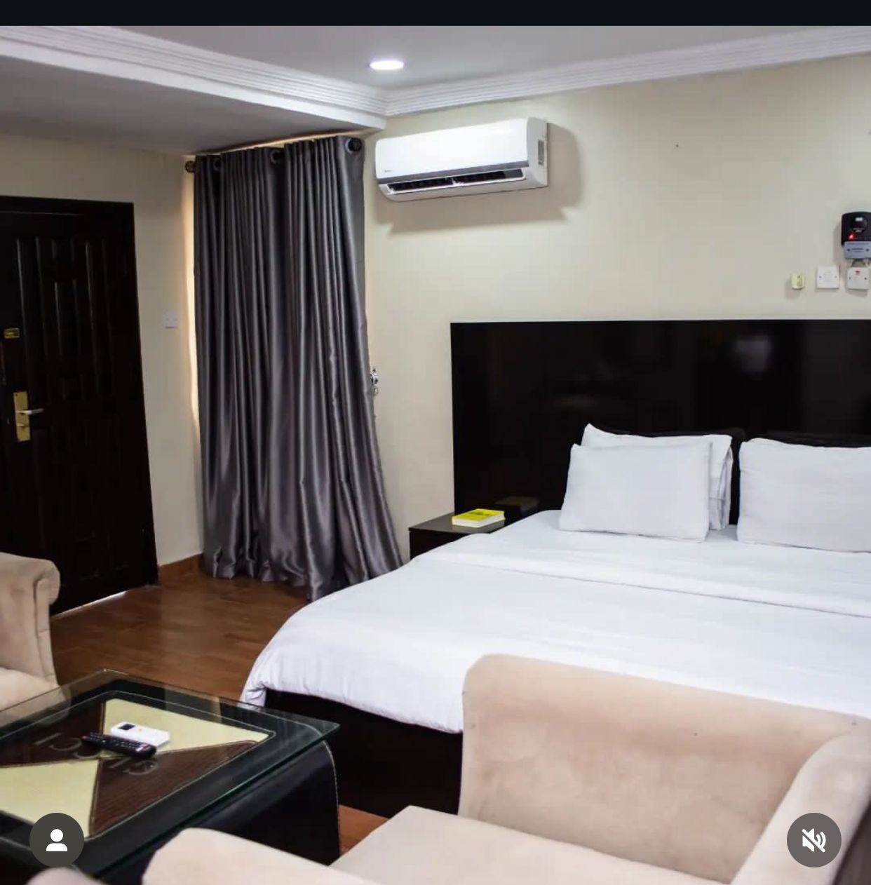 Noah’s Ark hotel and suites