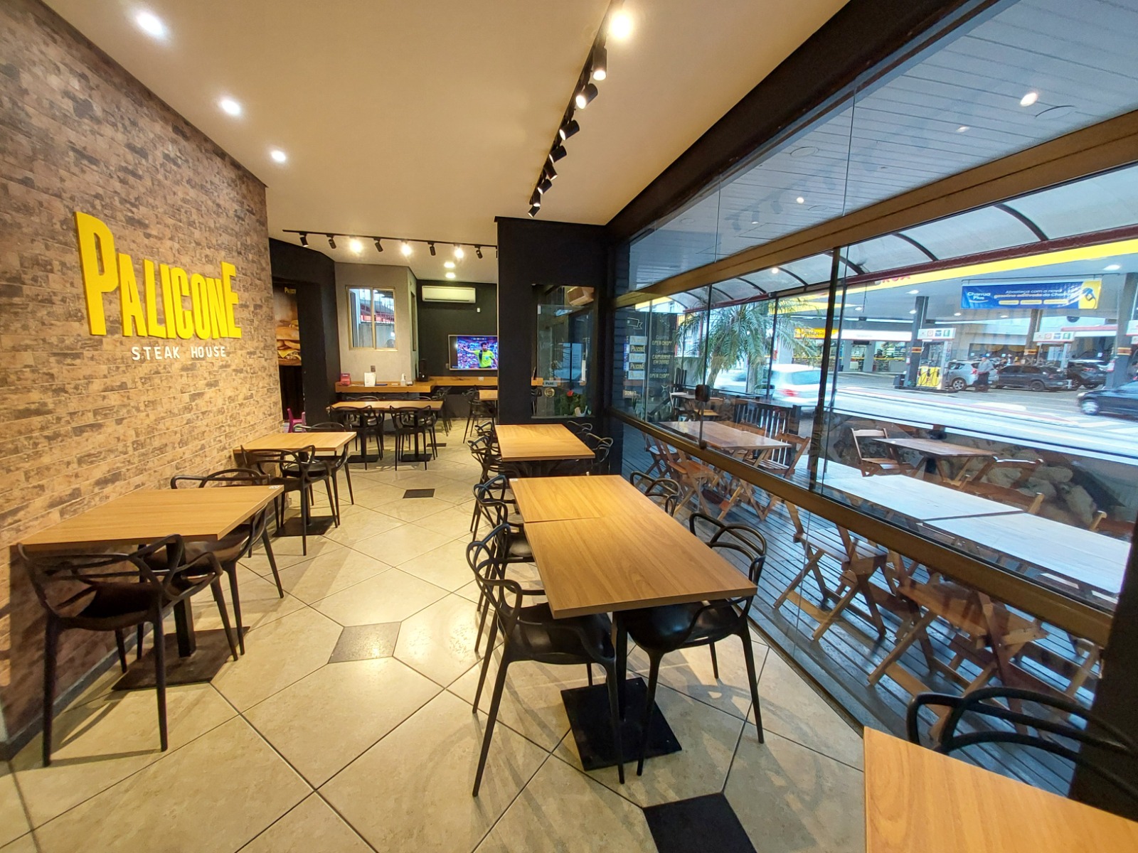 Palicone Grill House