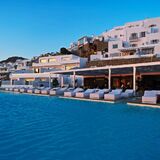 Kouros Hotel and Suites