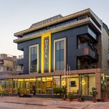 LEMON HOTEL