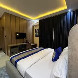 Rivona Hotel & Suites