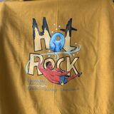 Hot rock climbing school