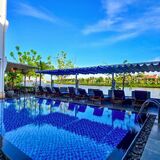 Riverside White House Hotel