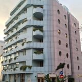 Tropicana Hotel