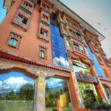33 Soksoom Centre- Boutique