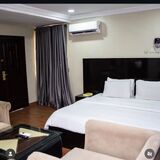 Noah’s Ark hotel and suites
