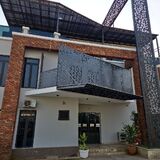Raynez Resort & Suites Ltd