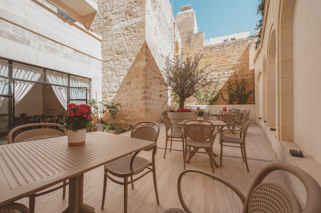 Maria Rosa Suites