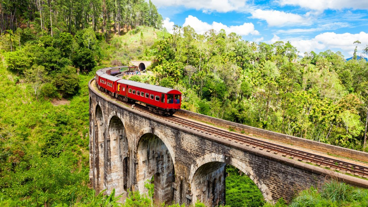 Sinhagiri Tours