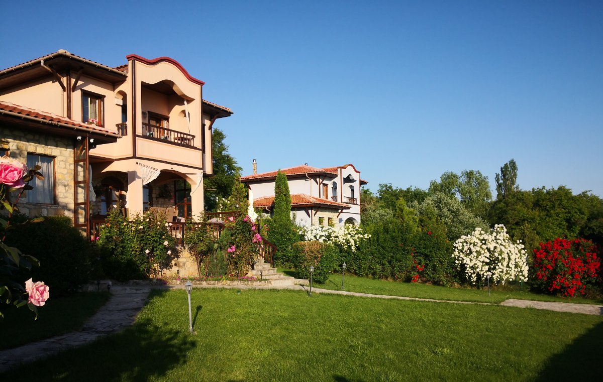 Guest houses VillasAvren